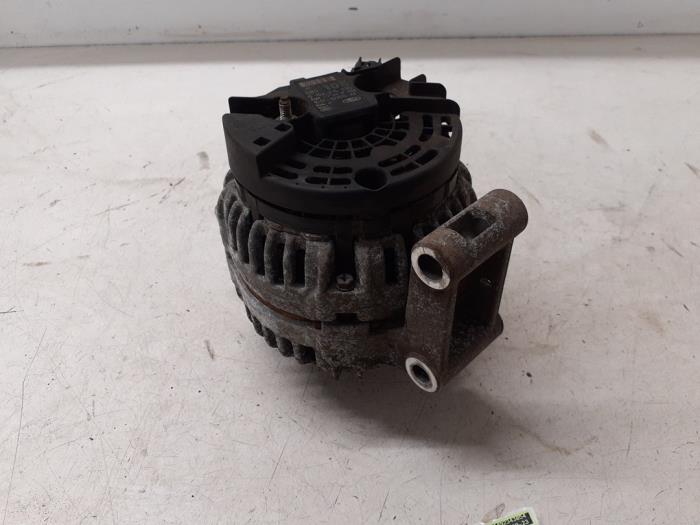 Dynamo van een Ford Transit 2.0 TDdi 16V 2005