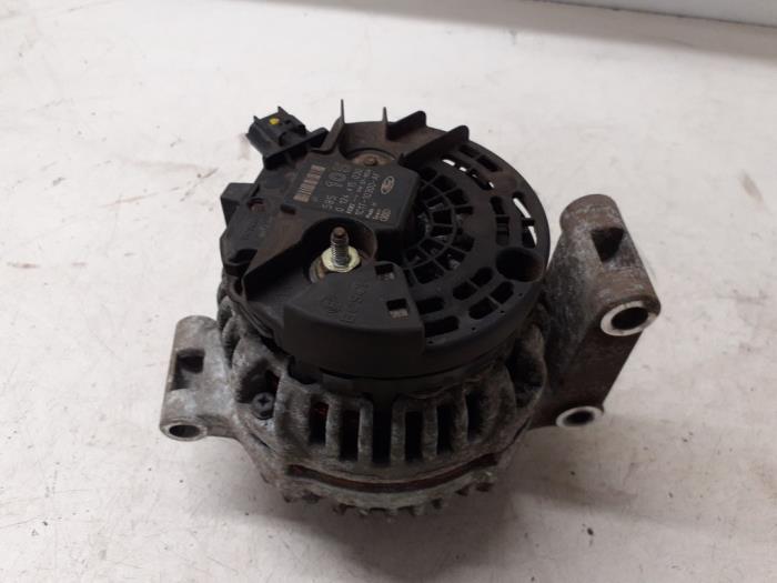 Dynamo van een Ford Transit 2.0 TDdi 16V 2005