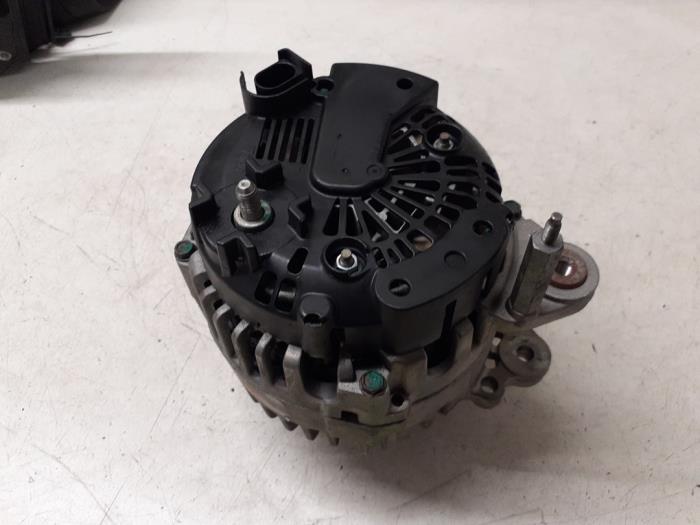 Gebruikte Dynamo Volkswagen Polo V (6R) 1.6 TDI 16V 75 Prijs € 70,00 Margeregeling aangeboden door Autodemontage van de Laar