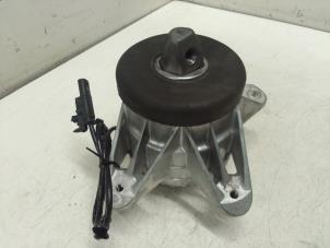 Gebruikte Motorrubber Mercedes GLE (V167) 300d EQ Boost 2.0 Turbo 16V 4-Matic Prijs € 150,00 Margeregeling aangeboden door Autodemontage van de Laar