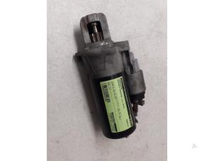 Gebruikte Startmotor Mercedes Sprinter 3,5t (906.63) 319 CDI,BlueTEC V6 24V Prijs op aanvraag aangeboden door Autodemontage van de Laar