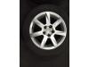Sportvelgenset + banden van een Seat Ibiza IV (6J5) 1.2 TDI Ecomotive 2011