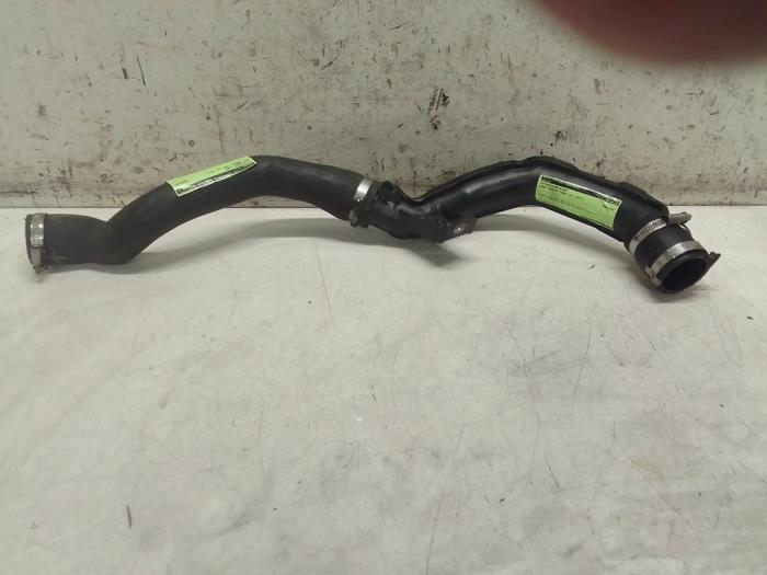 Gebruikte Intercooler Slang Ford Transit Connect (PJ2) 1.5 TDCi Prijs op aanvraag aangeboden door Autodemontage van de Laar