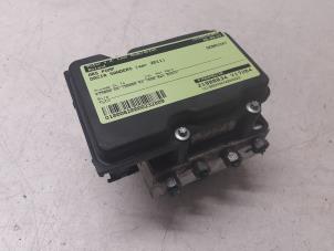 Gebruikte ABS Pomp Dacia Sandero I (BS) 1.6 MPI 85 Prijs € 100,00 Margeregeling aangeboden door Autodemontage van de Laar