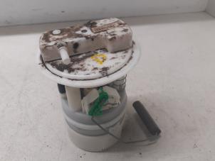 Gebruikte Benzinepomp Dacia Sandero I (BS) 1.6 MPI 85 Prijs € 70,00 Margeregeling aangeboden door Autodemontage van de Laar