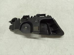 Gebruikte Bumpersteun links-achter Audi A1 Sportback (GBA) 1.0 25 TFSI 12V Prijs € 15,00 Margeregeling aangeboden door Autodemontage van de Laar