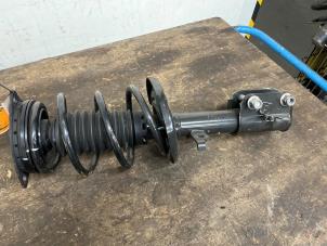 Gebruikte Mac Phersonpoot rechts-voor Renault Laguna III (BT) 1.5 dCi 110 Prijs € 80,00 Margeregeling aangeboden door Autodemontage van de Laar