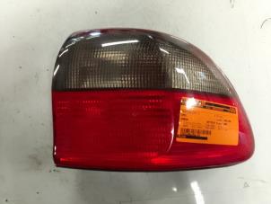 Gebruikte Achterlicht rechts Opel Omega Prijs € 25,00 Margeregeling aangeboden door Autodemontage van de Laar