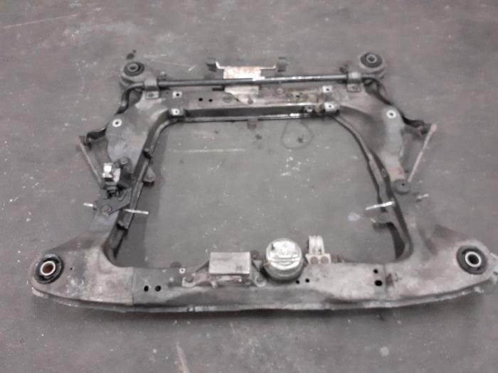 Gebruikte Subframe Volvo XC70 (SZ) XC70 2.4 D 20V Prijs € 125,00 Margeregeling aangeboden door Autodemontage van de Laar