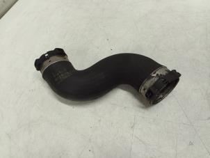 Gebruikte Intercooler Slang Mercedes Sprinter 3,5t (906.63) 316 CDI 16V Prijs € 60,50 Inclusief btw aangeboden door Autodemontage van de Laar