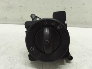 Gebruikte Licht Schakelaar Mercedes Sprinter 3,5t (906.63) 316 CDI 16V Prijs € 42,35 Inclusief btw aangeboden door Autodemontage van de Laar