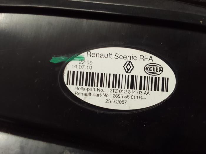 Achterlicht links van een Renault Grand Scénic IV (RFAR) 1.3 TCE 160 16V 2019