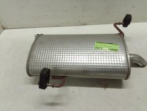 Gebruikte Uitlaat Einddemper Peugeot 206 SW (2E/K) 1.4 Prijs € 65,00 Margeregeling aangeboden door Autodemontage van de Laar