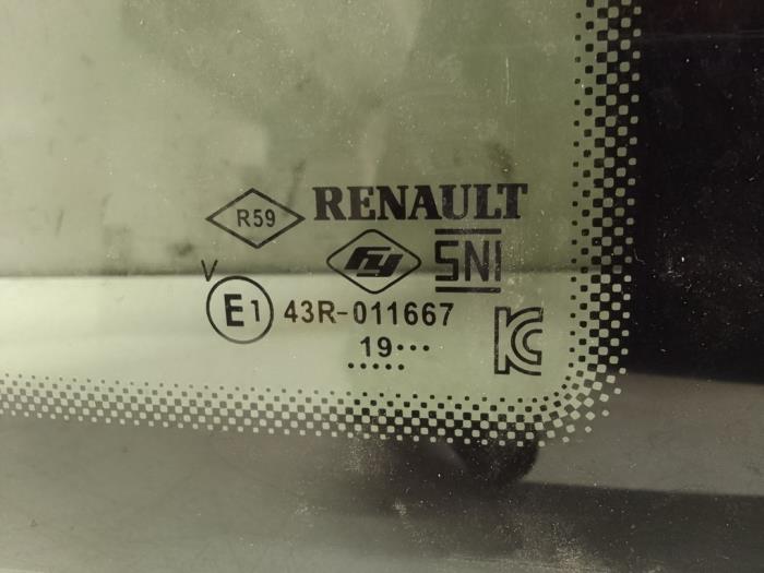 Extra Ruit 4Deurs rechts-achter van een Renault Captur II (RJB)  2020