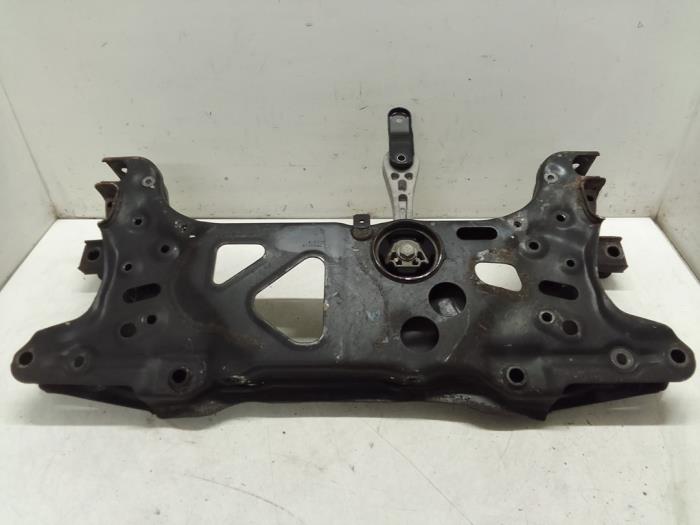 Gebruikte Subframe Volkswagen Beetle (16AE) 2.0 TDI 16V Prijs € 150,00 Margeregeling aangeboden door Autodemontage van de Laar