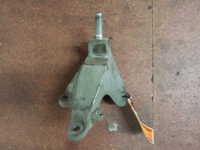 Gebruikte Motorrubber Ford Focus 1 Wagon 1.6 16V Prijs € 15,00 Margeregeling aangeboden door Autodemontage van de Laar
