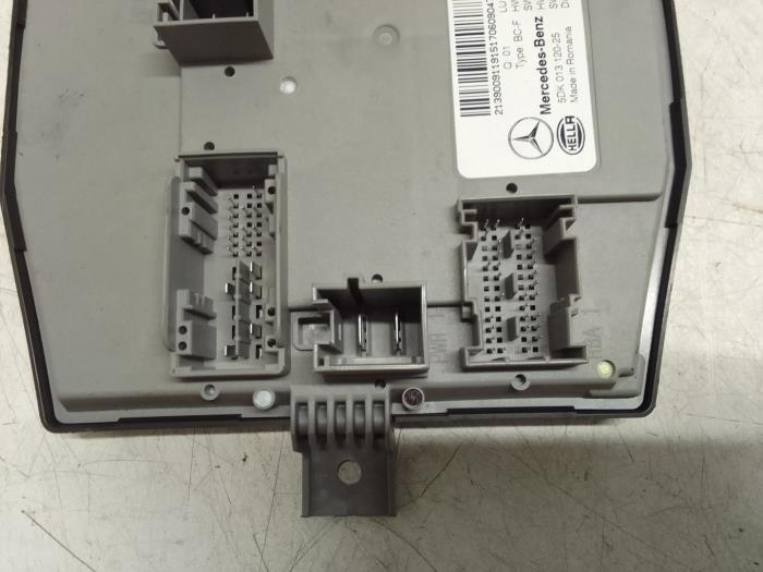 Computer Body Control van een Mercedes-Benz E (W213) E-220d 2.0 Turbo 16V 2017