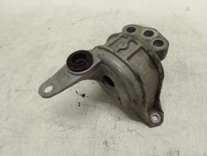 Gebruikte Motorsteun Opel Meriva 1.7 CDTI 16V Prijs € 40,00 Margeregeling aangeboden door Autodemontage van de Laar