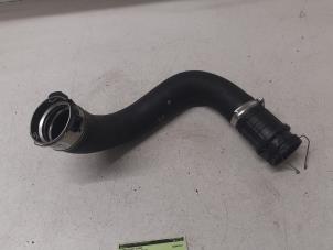 Gebruikte Intercooler Slang Opel Astra K Sports Tourer 1.0 Turbo 12V Prijs € 30,00 Margeregeling aangeboden door Autodemontage van de Laar