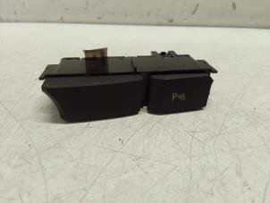 Gebruikte PDC Schakelaar Opel Meriva 1.7 CDTI 16V Prijs € 15,00 Margeregeling aangeboden door Autodemontage van de Laar