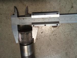 Gebruikte Homokineetas rechts-voor Citroen Jumper (23) 2.5 D 12V Prijs € 50,00 Margeregeling aangeboden door Autodemontage van de Laar