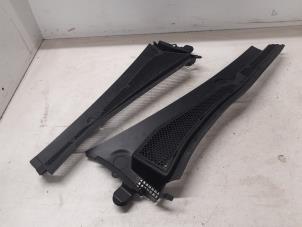 Gebruikte Paravent Peugeot 2008 (CU) 1.2 Vti 12V PureTech 82 Prijs € 50,00 Margeregeling aangeboden door Autodemontage van de Laar