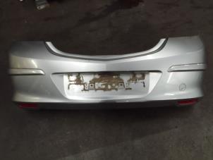 Gebruikte Achterbumper Opel Astra H GTC (L08) 1.6 16V Twinport Prijs € 75,00 Margeregeling aangeboden door Autodemontage van de Laar