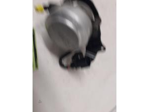 Gebruikte Vacuumpomp Rembekrachtiging Skoda Octavia Combi (5EAC) 1.5 TSI Evo 16V Prijs € 125,00 Margeregeling aangeboden door Autodemontage van de Laar