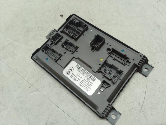 Gebruikte Module Bodycontrol Mercedes GLE (V167) 300d EQ Boost 2.0 Turbo 16V 4-Matic Prijs € 150,00 Margeregeling aangeboden door Autodemontage van de Laar