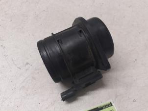 Gebruikte Luchtmassameter Volkswagen Polo V (6R) 1.4 TDI DPF BlueMotion technology Prijs € 50,00 Margeregeling aangeboden door Autodemontage van de Laar