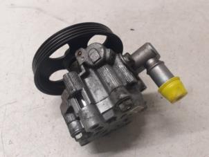 Servopomp van een Opel Insignia 1.8 16V Ecotec 2009