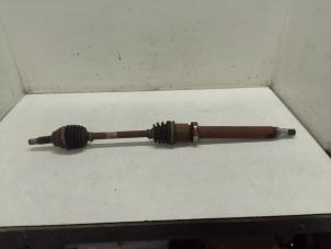 Gebruikte Aandrijfas rechts-voor Ford Fiesta 6 (JA8) 1.25 16V Prijs € 75,00 Margeregeling aangeboden door Autodemontage van de Laar