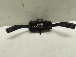 Gebruikte Combischakelaar Stuurkolom Volkswagen Up! (121) 1.0 12V 60 Prijs € 50,00 Margeregeling aangeboden door Autodemontage van de Laar