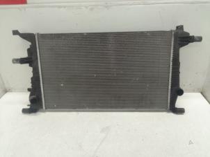 Gebruikte Radiateur Renault Megane III Grandtour (KZ) 1.4 16V TCe 130 Prijs € 50,00 Margeregeling aangeboden door Autodemontage van de Laar