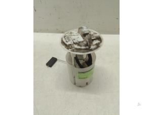 Gebruikte Benzinepomp Renault Megane III Grandtour (KZ) 1.4 16V TCe 130 Prijs € 75,00 Margeregeling aangeboden door Autodemontage van de Laar