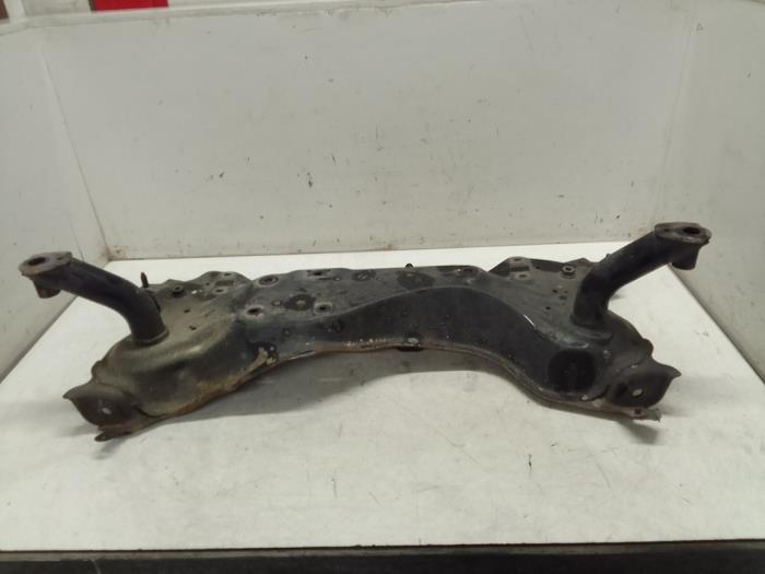 Gebruikte Subframe Suzuki Celerio (LF) 1.0 12V Dualjet Prijs € 150,00 Margeregeling aangeboden door Autodemontage van de Laar