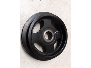 Gebruikte Krukas Poelie Suzuki Celerio (LF) 1.0 12V Dualjet Prijs € 20,00 Margeregeling aangeboden door Autodemontage van de Laar