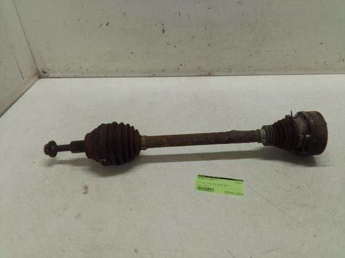 Gebruikte Aandrijfas links-voor Volkswagen Golf V (1K1) 1.6 FSI 16V Prijs € 50,00 Margeregeling aangeboden door Autodemontage van de Laar