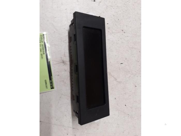 Gebruikte Display Interieur Citroen C3 (SC) 1.4 Prijs € 50,00 Margeregeling aangeboden door Autodemontage van de Laar