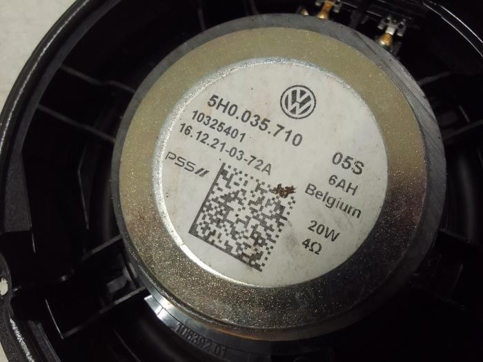 Luidspreker van een Volkswagen Golf VIII (CD1) 1.0 TSI 12V 2022