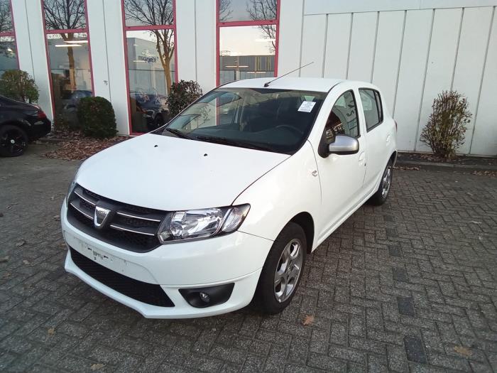 Gebruikte Uitlaat Einddemper Dacia Sandero II 1.2 16V Prijs op aanvraag aangeboden door Autodemontage van de Laar