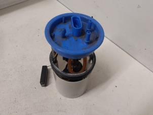 Gebruikte Benzinepomp Volkswagen Polo V (6R) 1.8 GTI 16V Prijs op aanvraag aangeboden door Autodemontage van de Laar