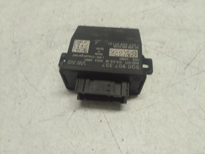 Gebruikte Module Verlichting Seat Leon (5FB) 1.4 TSI ACT 16V Prijs € 60,00 Margeregeling aangeboden door Autodemontage van de Laar