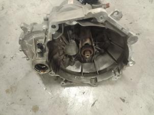 Gebruikte Versnellingsbak Volkswagen Up! (121) 1.0 12V 60 Prijs € 550,00 Margeregeling aangeboden door Autodemontage van de Laar