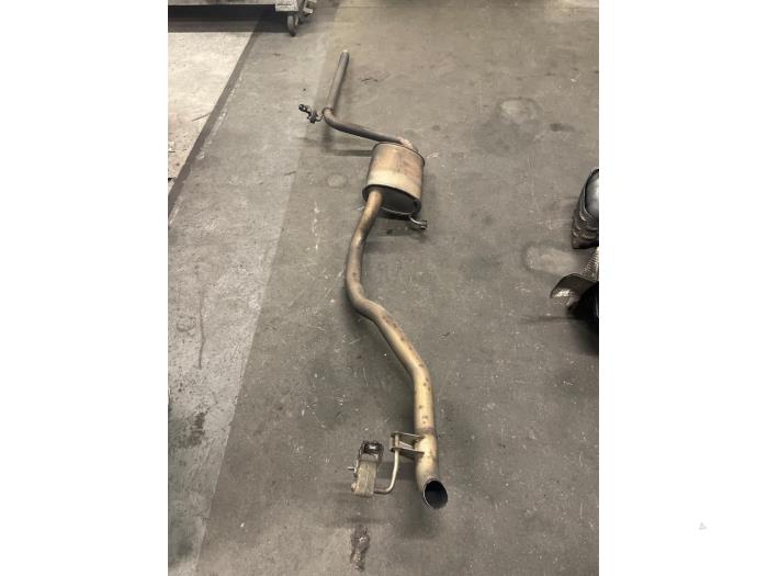 Gebruikte Uitlaat Einddemper Volkswagen Passat Variant (3G5) 1.6 TDI 16V Prijs € 75,00 Margeregeling aangeboden door Autodemontage van de Laar