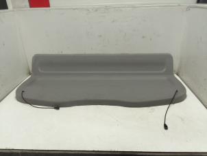 Gebruikte Hoedenplank Renault Scénic II (JM) 1.6 16V Prijs € 40,00 Margeregeling aangeboden door Autodemontage van de Laar