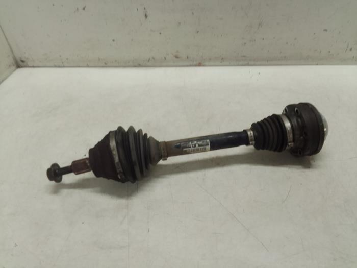 Gebruikte Aandrijfas links-voor Audi TT (8J3) 2.0 TFSI 16V Prijs € 100,00 Margeregeling aangeboden door Autodemontage van de Laar