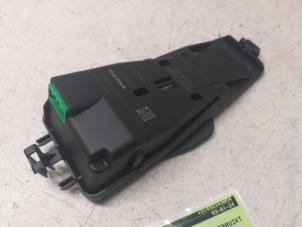 Gebruikte Radar sensor Volvo V70 (BW) 2.0 D3 16V Prijs € 200,00 Margeregeling aangeboden door Autodemontage van de Laar