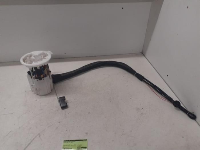 Gebruikte Tank element Pomp Volvo V70 (BW) 2.0 D3 16V Prijs € 90,00 Margeregeling aangeboden door Autodemontage van de Laar