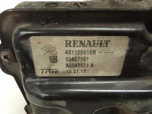 Pomp Servo van een Renault Trafic (1FL/2FL/3FL/4FL) 1.6 dCi 125 Twin Turbo 2017